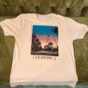 California Graphic Tee in Pink